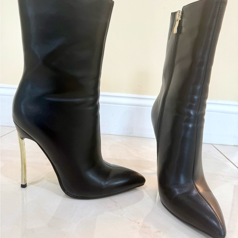 Chic Black Siren Heeled Boots with Gold Accents